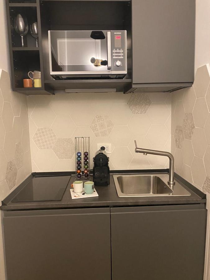 Ottaviano 9 Little Suite Rome Bagian luar foto